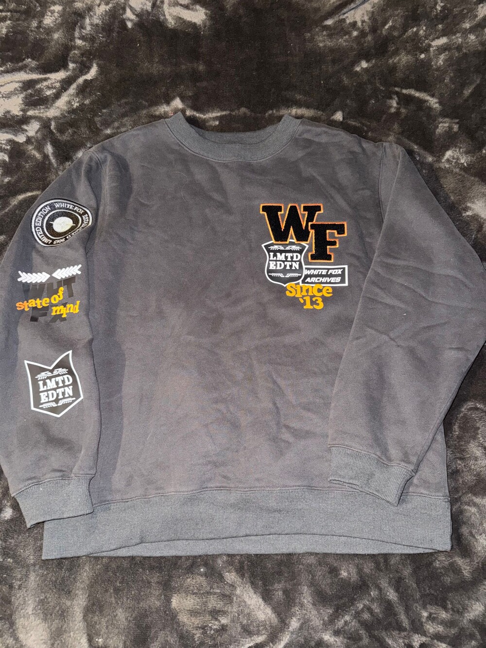 White Fox Limited Edition Gray Crewneck Sweatshirt with Sleeve Patches